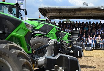 DEUTZ-FAHR prezentoval novou generaci traktorů řad 6 a 7 a představil novou DEUTZ-FAHR arénu